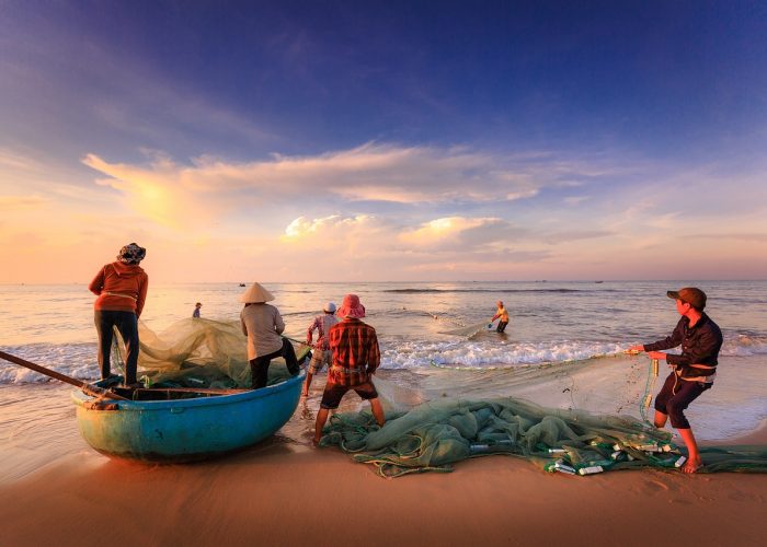 fishermen-2983615_1280